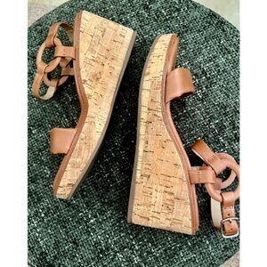 Bernardo wedge sandals